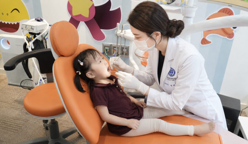 하남미사소아치과 365플러스치과 어린이 진료 장면